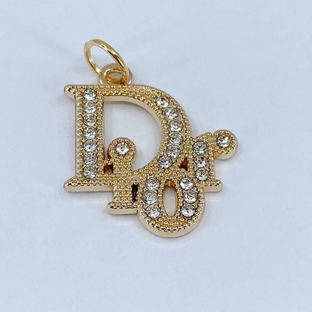 Dior zipper pull